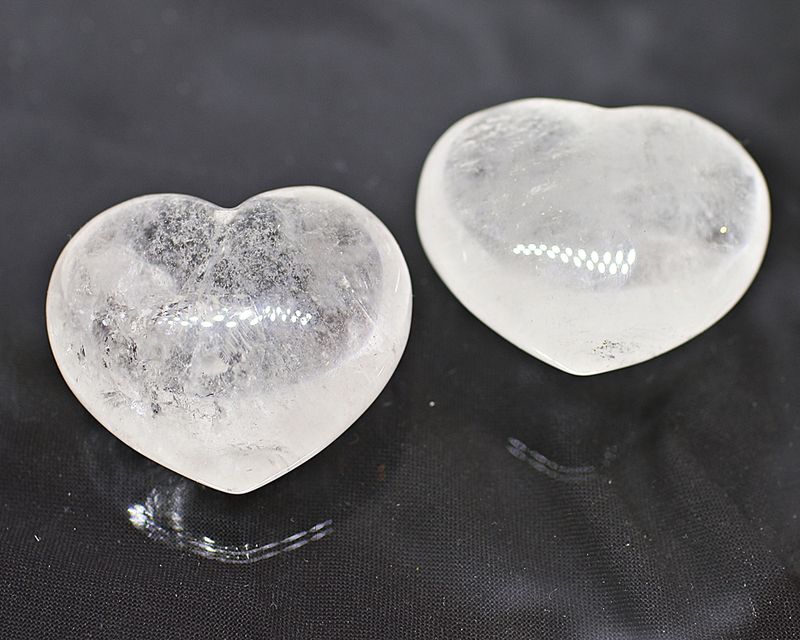 Hjerte av kvarts/bergkrystall, stort (45 mm)