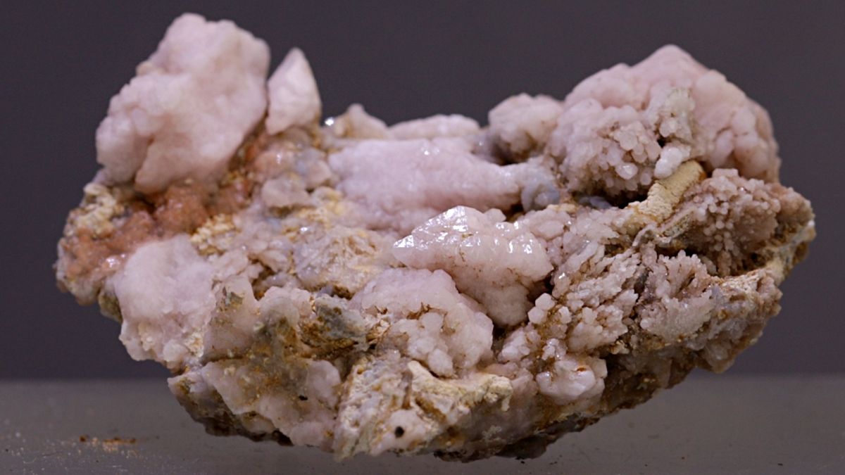 Rosa kvarts (eng. rose/pink quartz), Huancayo, Junin, Peru