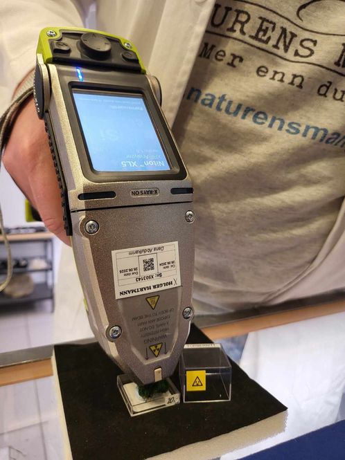 Hovedbilde Grunnstoffanalyse av mineraler og bergarter med XRF