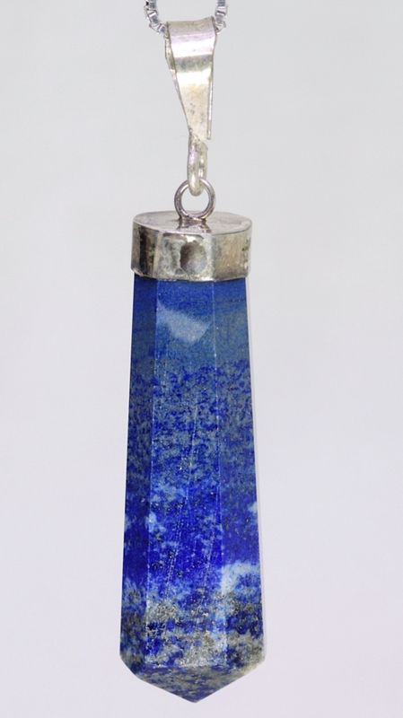 Lapis lazuli, anheng med polert stein