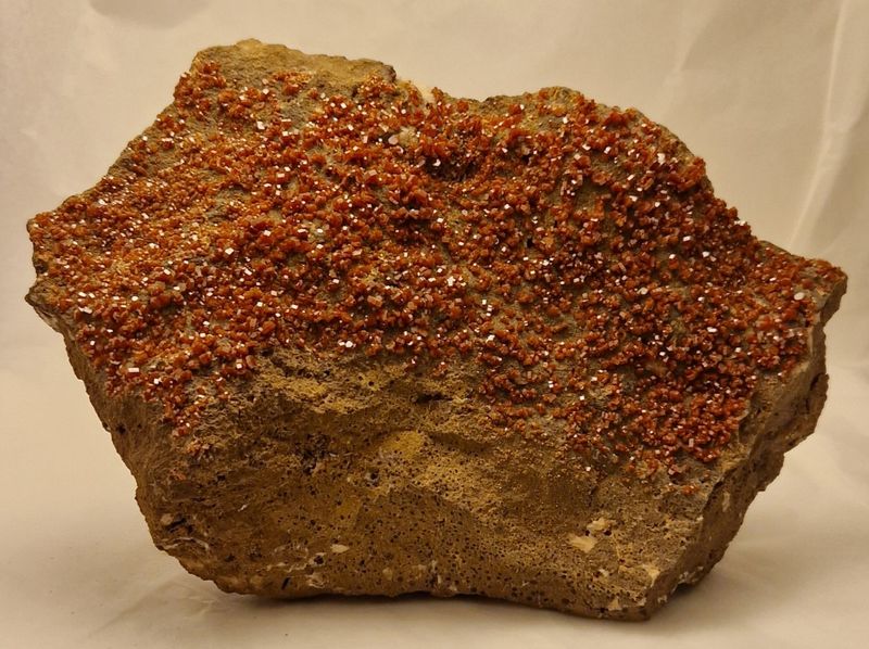 Vanadinitt (Mibladen, Marokko)