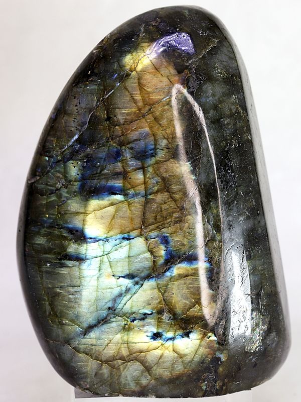 Labradoritt/spektrolitt, helslipt (labradorite, spectrolite)