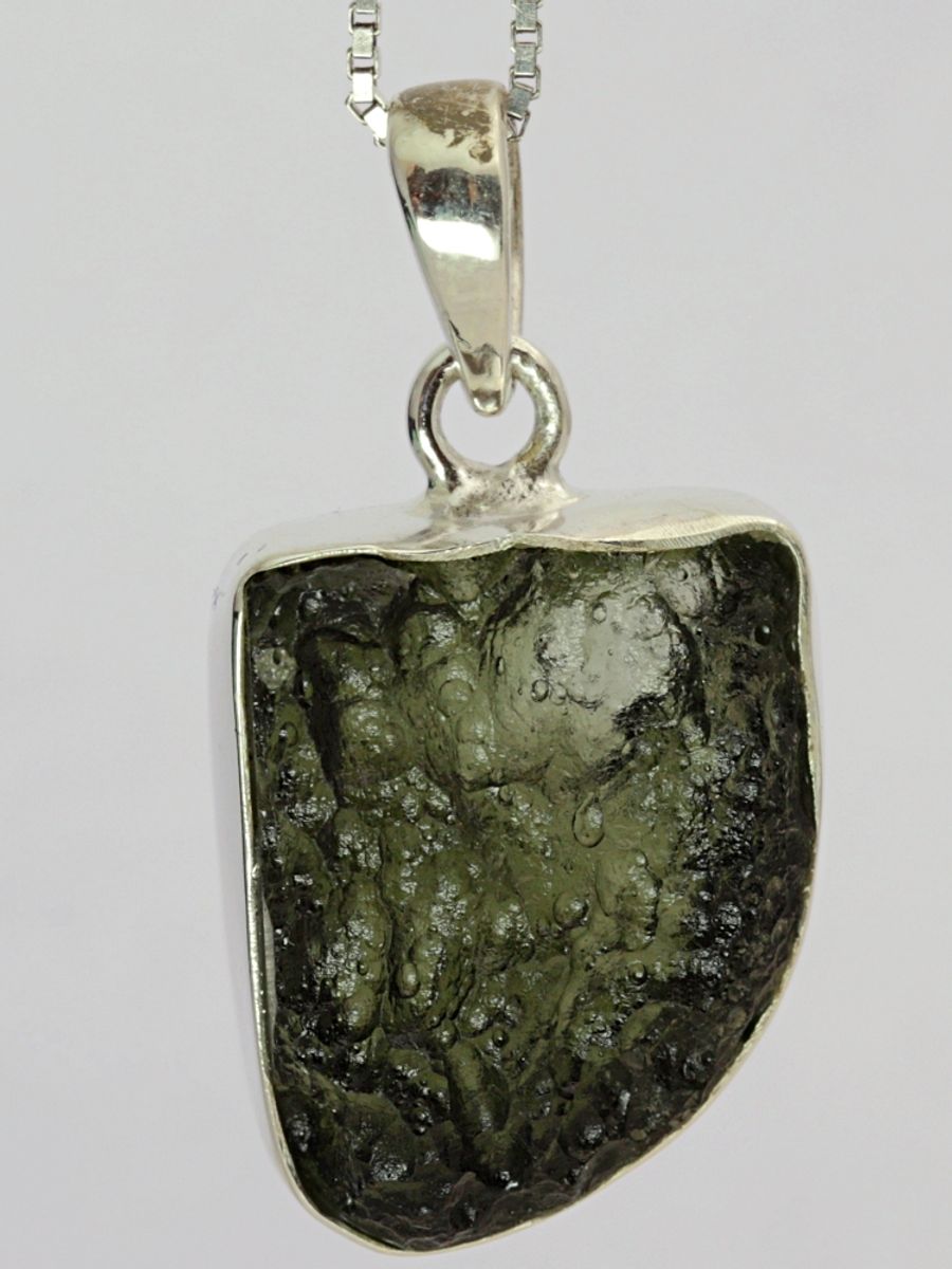 Moldavitt fra Chlum, Tsjekkia, sølvanheng, 4,71 gram