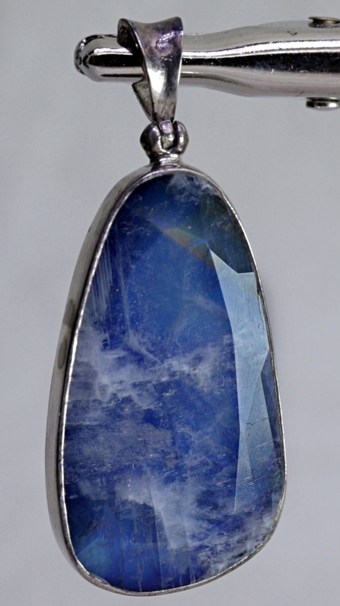 Labradoritt, mørk blå, sølvanheng
