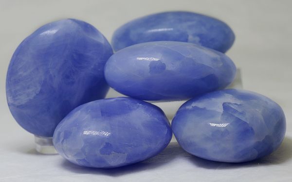 Hovedbilde Blå kalsitt, lommestein