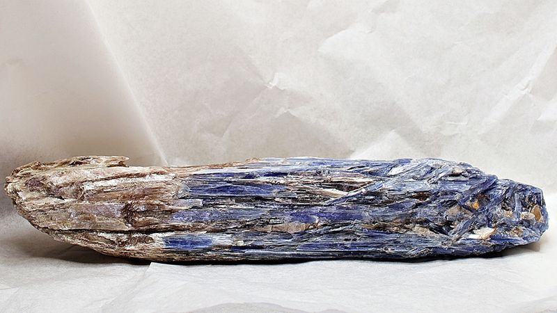 Blå kyanitt (kyanite) med kvarts, Brasil